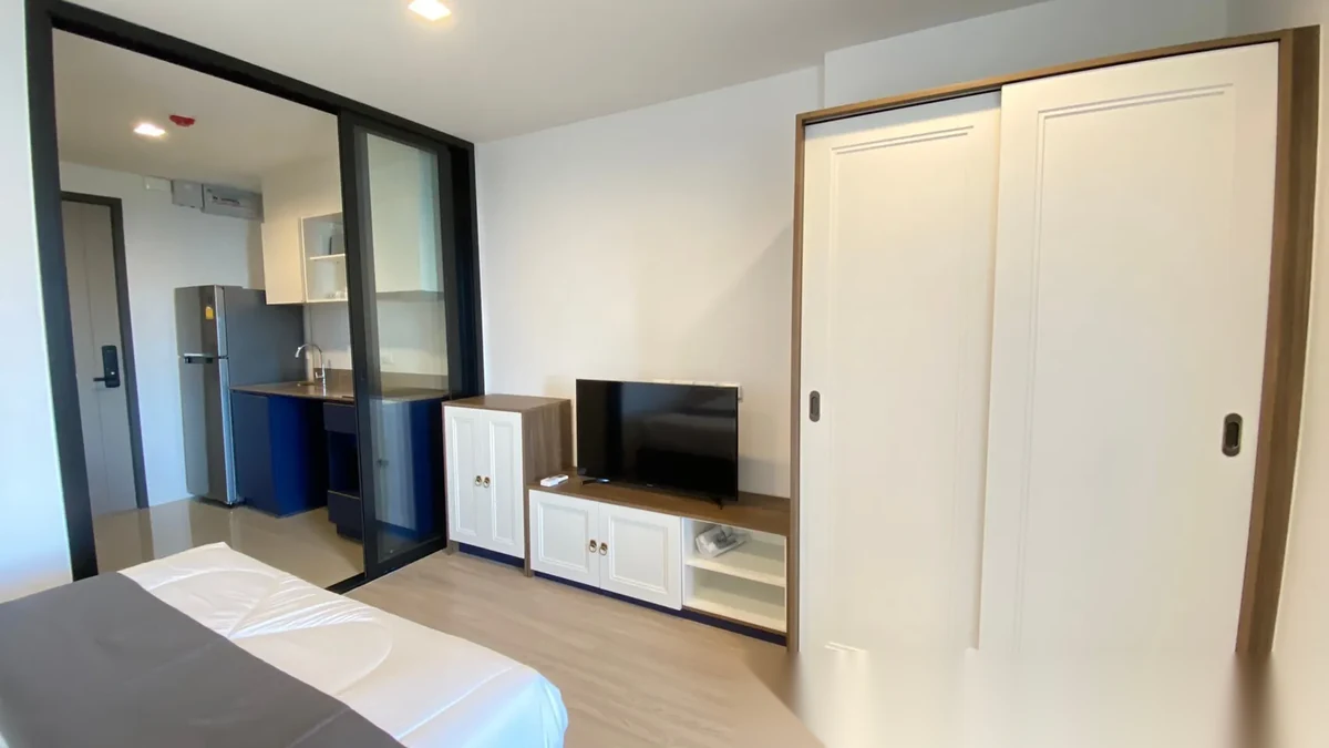 Studio Apartment for rent at THE BASE Central Phuket complex · Wichit — photo 4