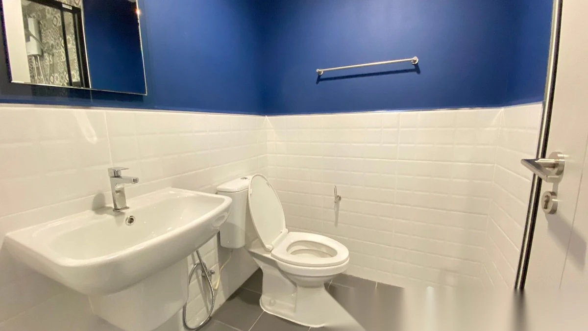 Studio Apartment for rent at THE BASE Central Phuket complex · Wichit — photo 5