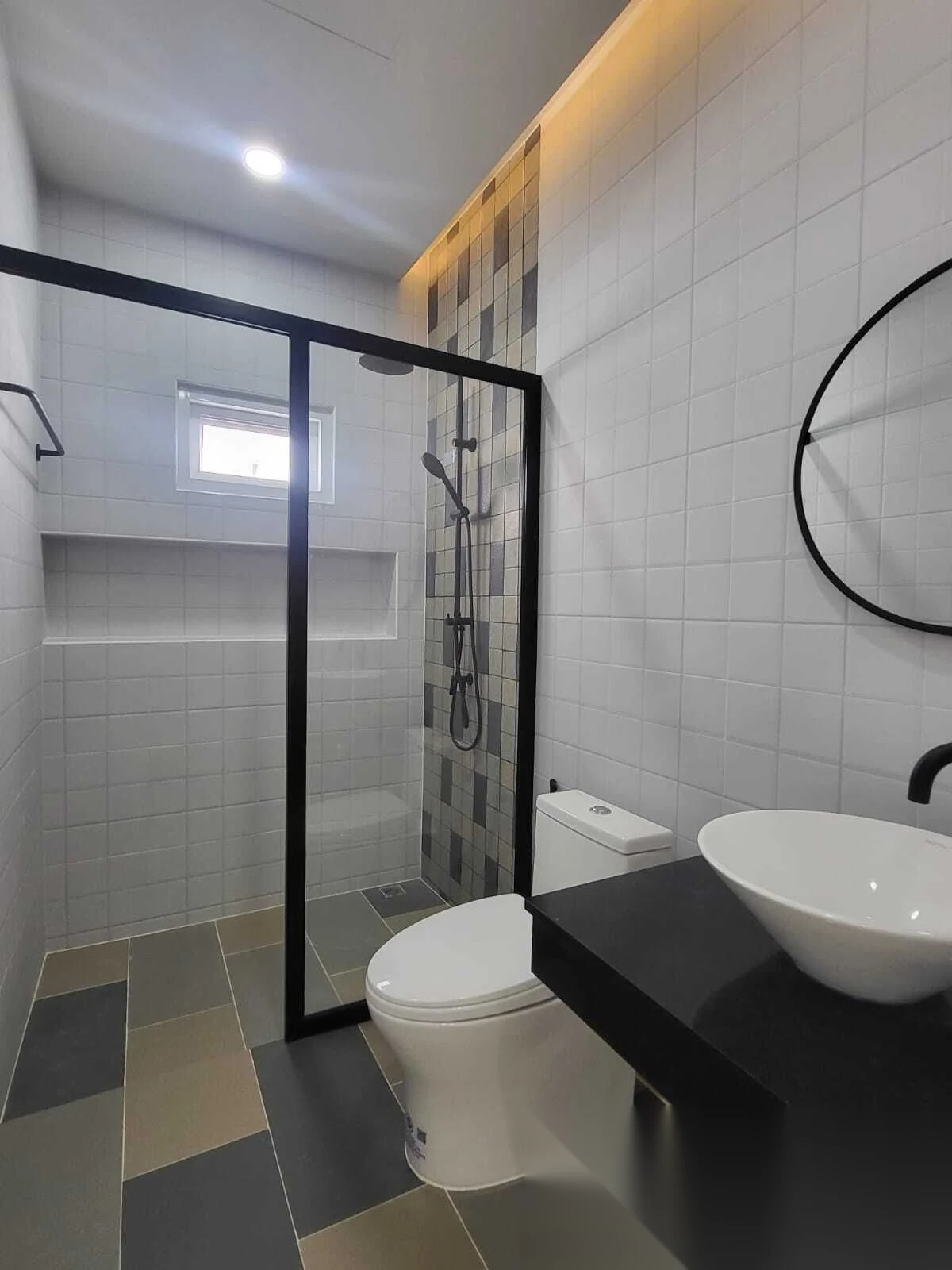 Таунхаус 2BR в комплексе Modern Life Si Sunthon · Си Сунтон · Вид в сад — фото 5