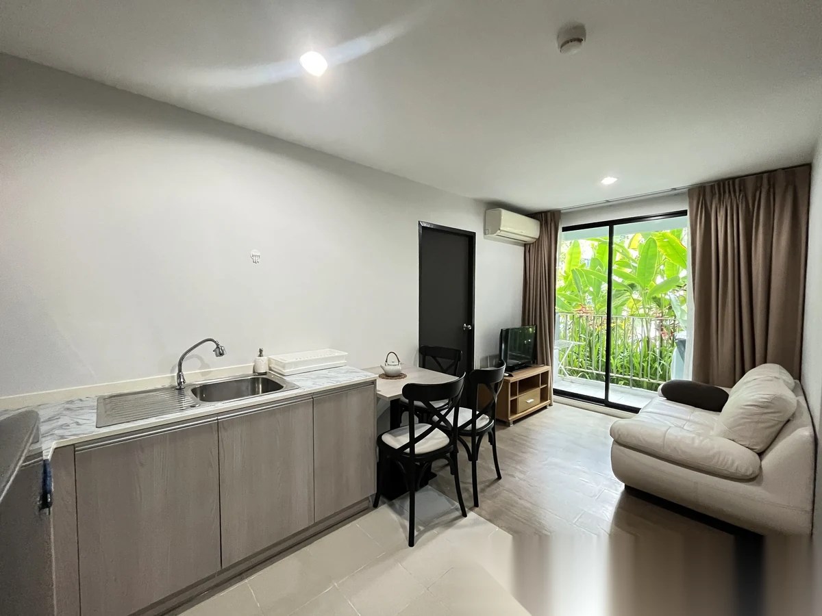 2 Bedroom Apartment for rent at Centrio complex · Wichit · Pool View — photo 8