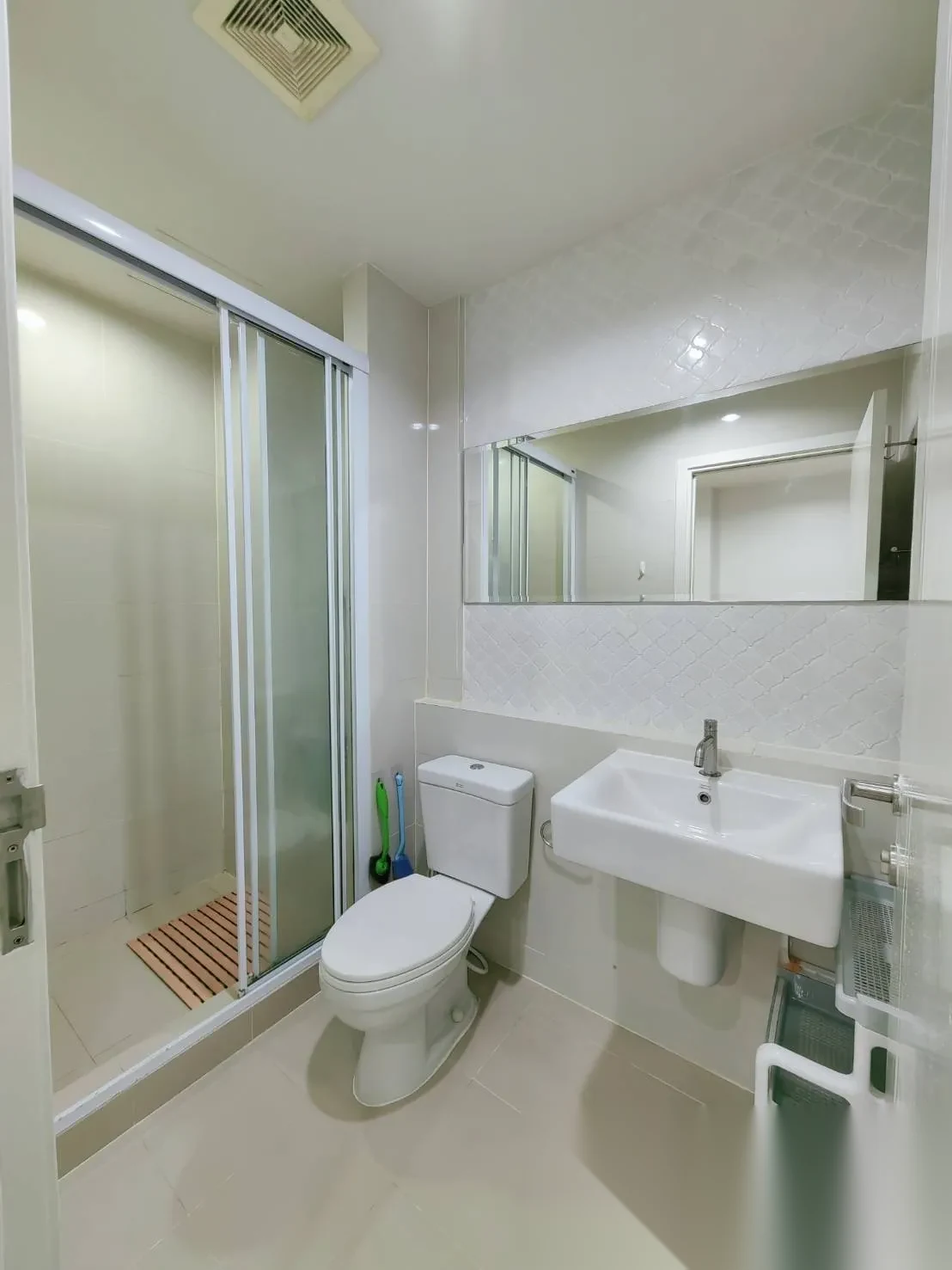 1 Bedroom Apartment for rent at The Base Downtown complex · Wichit — photo 5