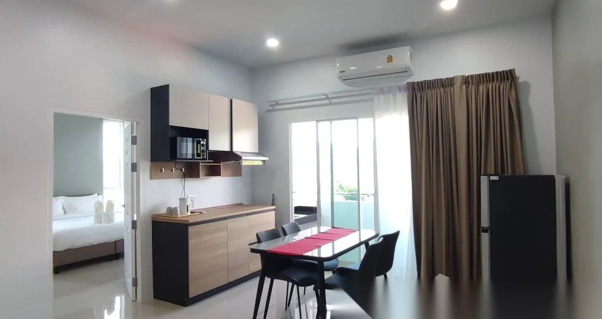 Апартаменты 1BR в ЖК Baan Sai Yuan Residence · Раваи · Вид на бассейн — фото 2