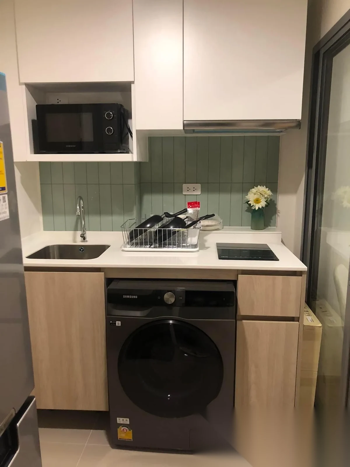 Апартаменты 1BR в ЖК Phyll Phuket by Central Pattana · Вичит · Выход к бассейну — фото 3