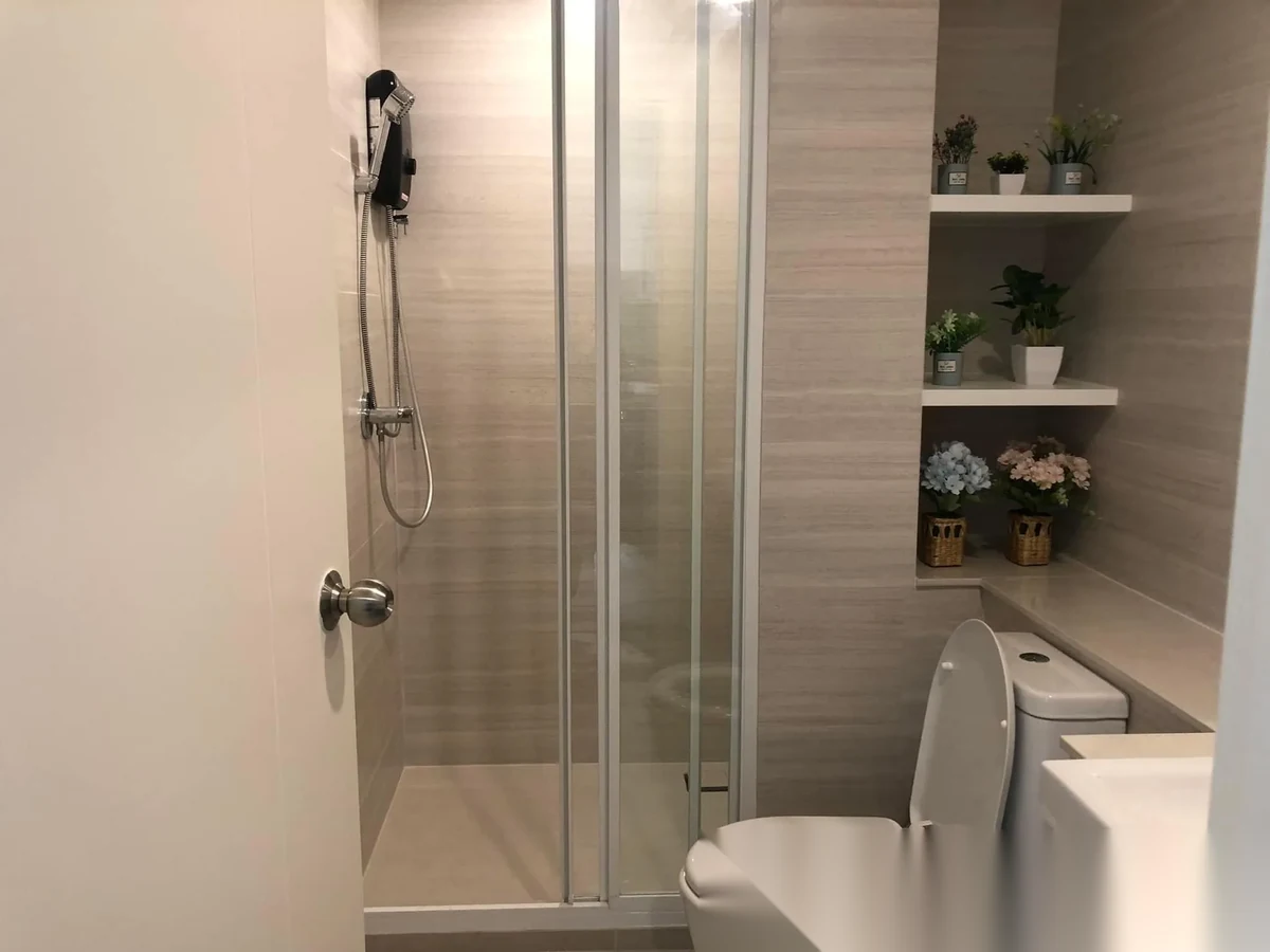 Апартаменты 1BR в ЖК Phyll Phuket by Central Pattana · Вичит · Выход к бассейну — фото 6