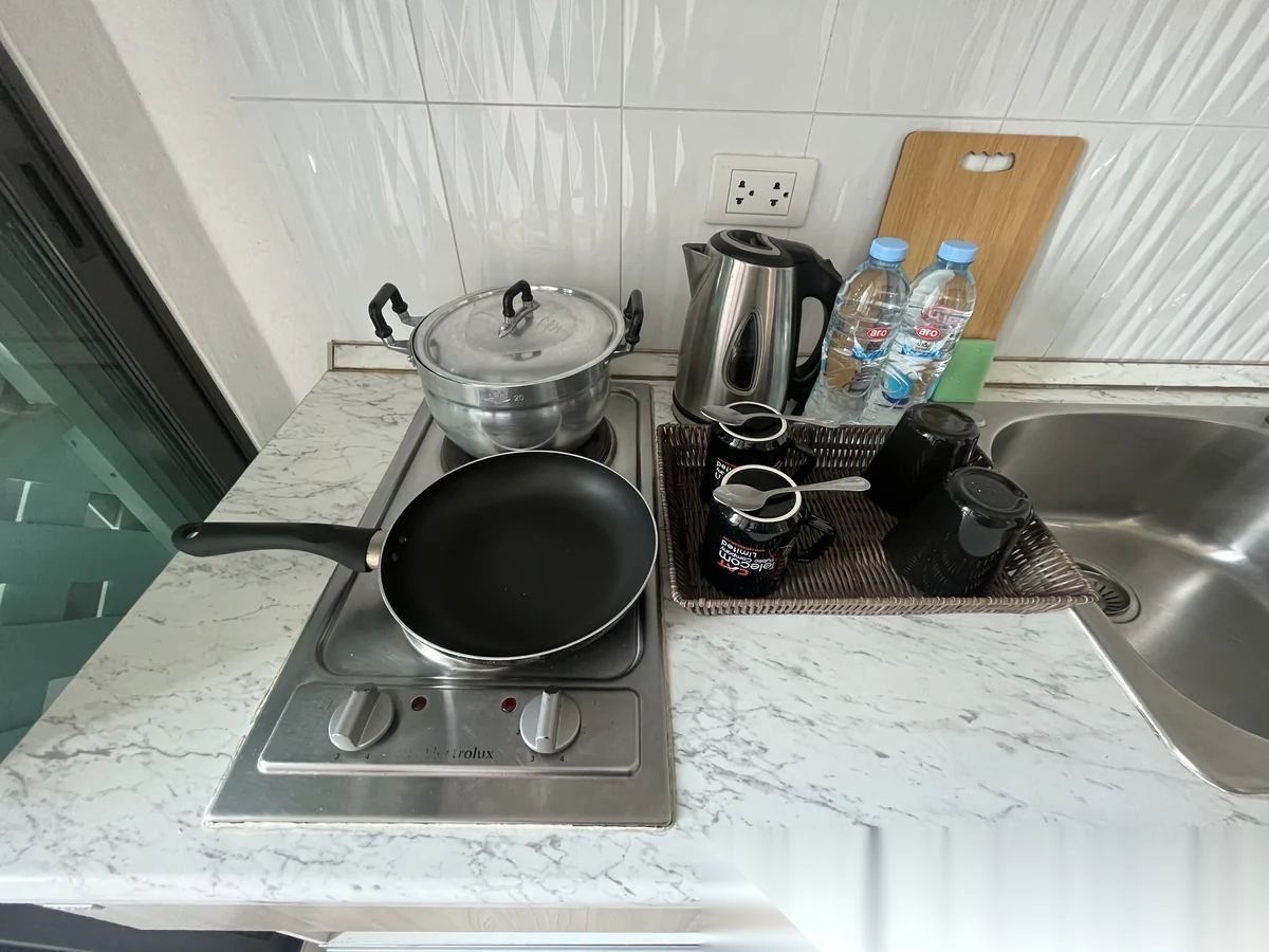 1 Bedroom Apartment for rent at Connext complex · Phuket Town · Pool View — photo 9