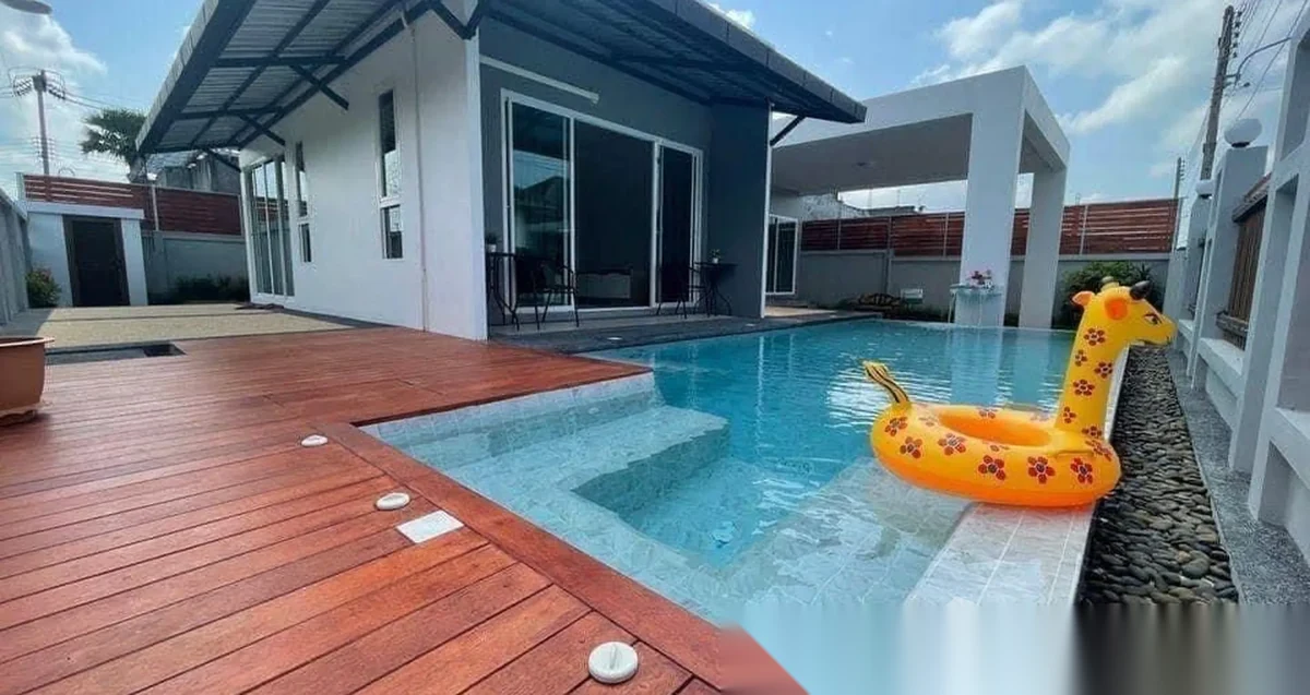 3 Bedroom Villa for rent at Ananda Lake View complex · Thep Krasattri · Pool View — photo 2