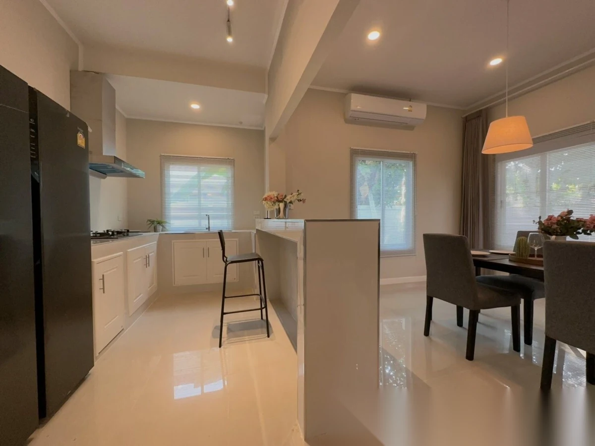 4 Bedroom House for rent at Permsap Villa complex · Si Sunthon · Garden View — photo 7
