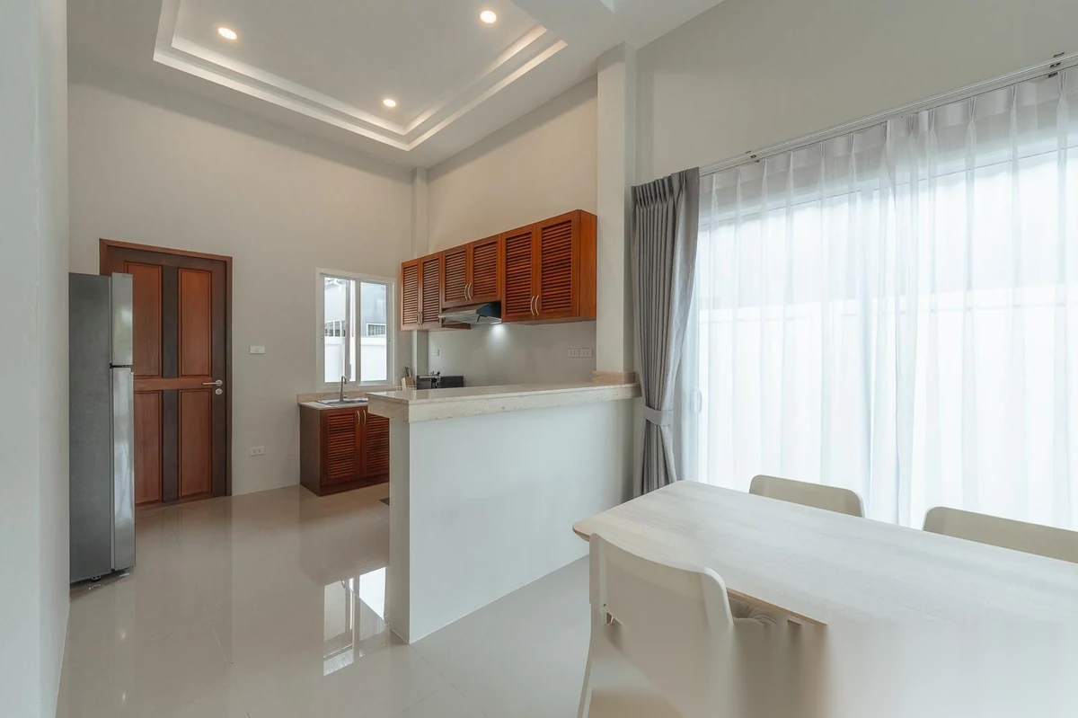 Дом 2BR в комплексе Ananda Lake View · Теп Красаттри · Вид в сад — фото 6