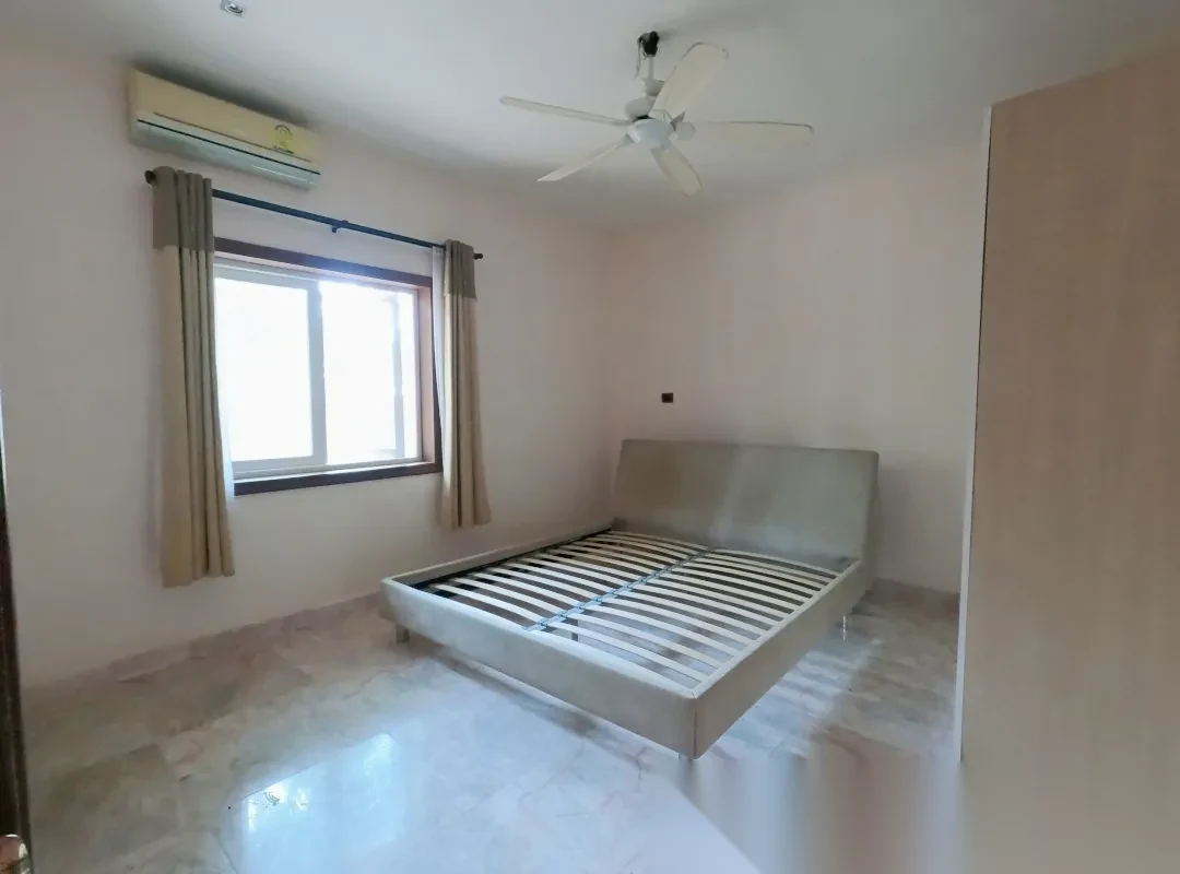 6 Bedroom Villa for sale · Pool View — photo 13