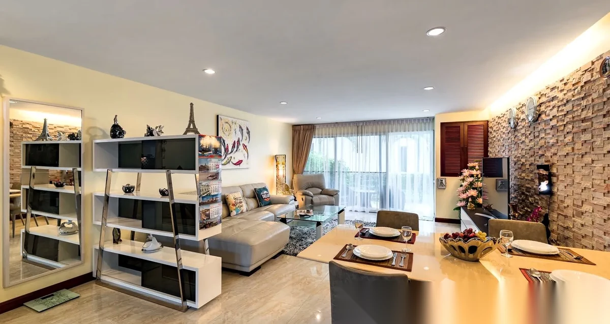 3 Bedroom Townhouse for rent at AP Grand Residence complex · Kamala · Pool View