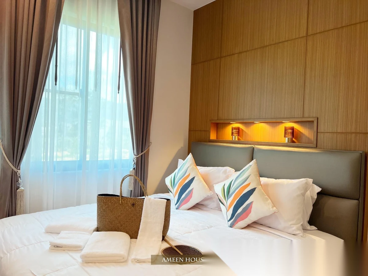 3 Bedroom Villa for rent at Ameen House complex · Si Sunthon · Pool View — photo 4