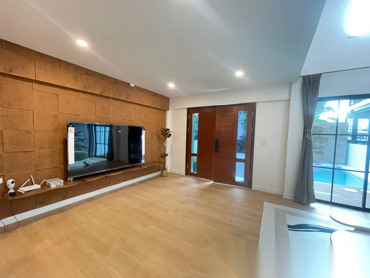 3 Bedroom Townhouse for rent at Chalong Parkview complex · Chalong · Pool View — photo 10