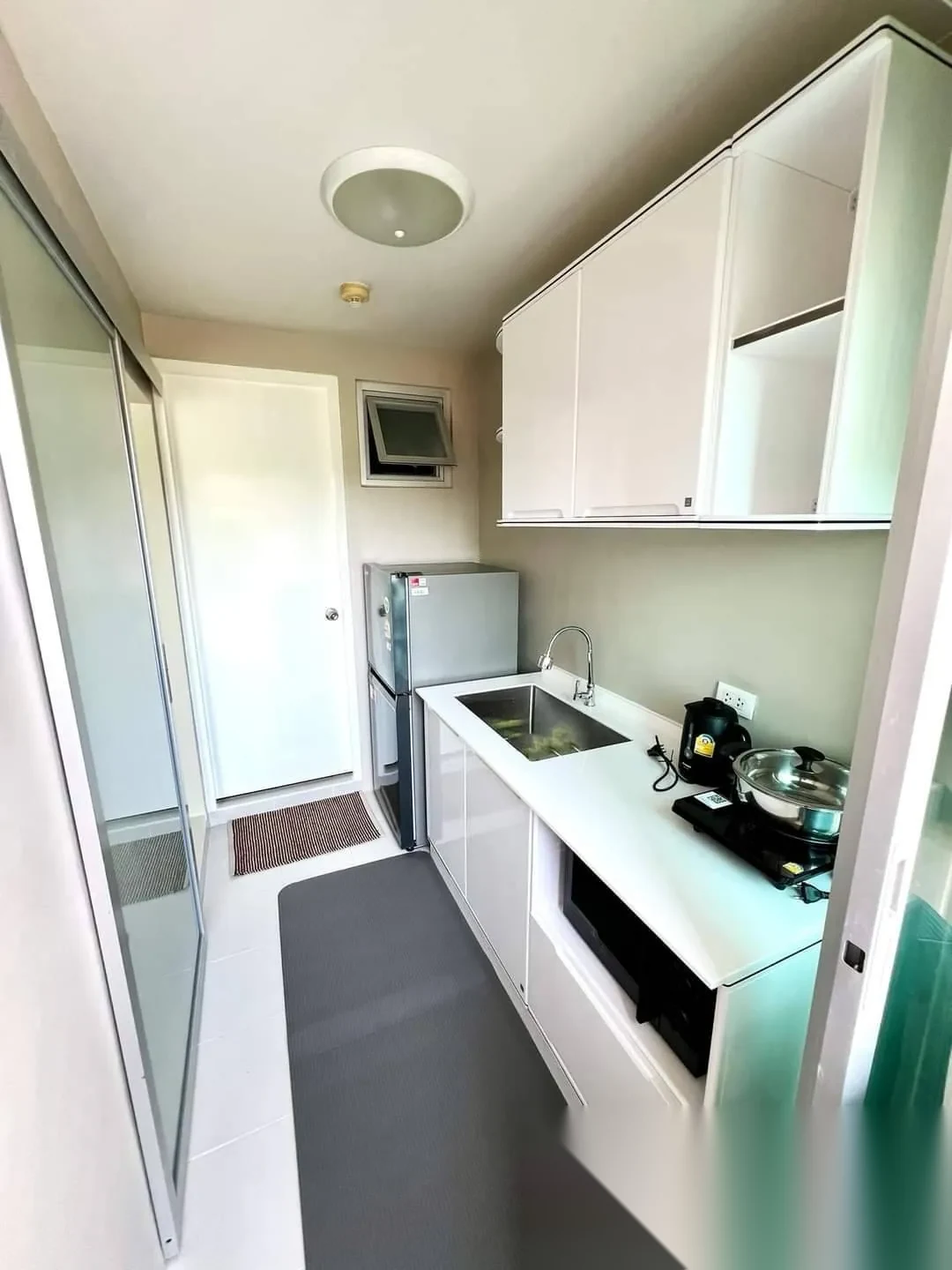 1 Bedroom Apartment for rent at D Condo Kathu-Patong complex · Kathu — photo 7