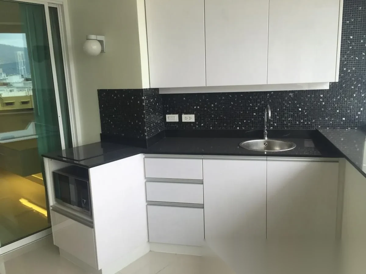 Studio Apartment for rent at Phuket Palace complex · Patong — photo 3