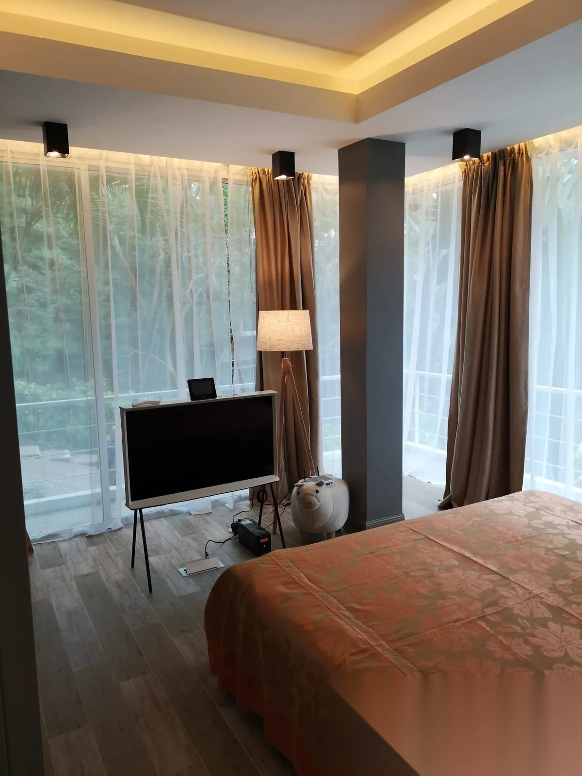 Апартаменты 2BR в ЖК The Trees Residence · Камала · Вид на бассейн