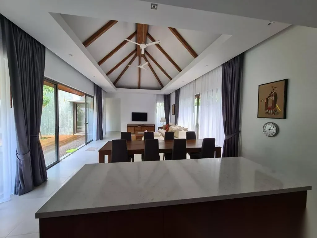 4 Bedroom Villa for rent at Anchan Grand Residence complex · Si Sunthon · Pool View — photo 2