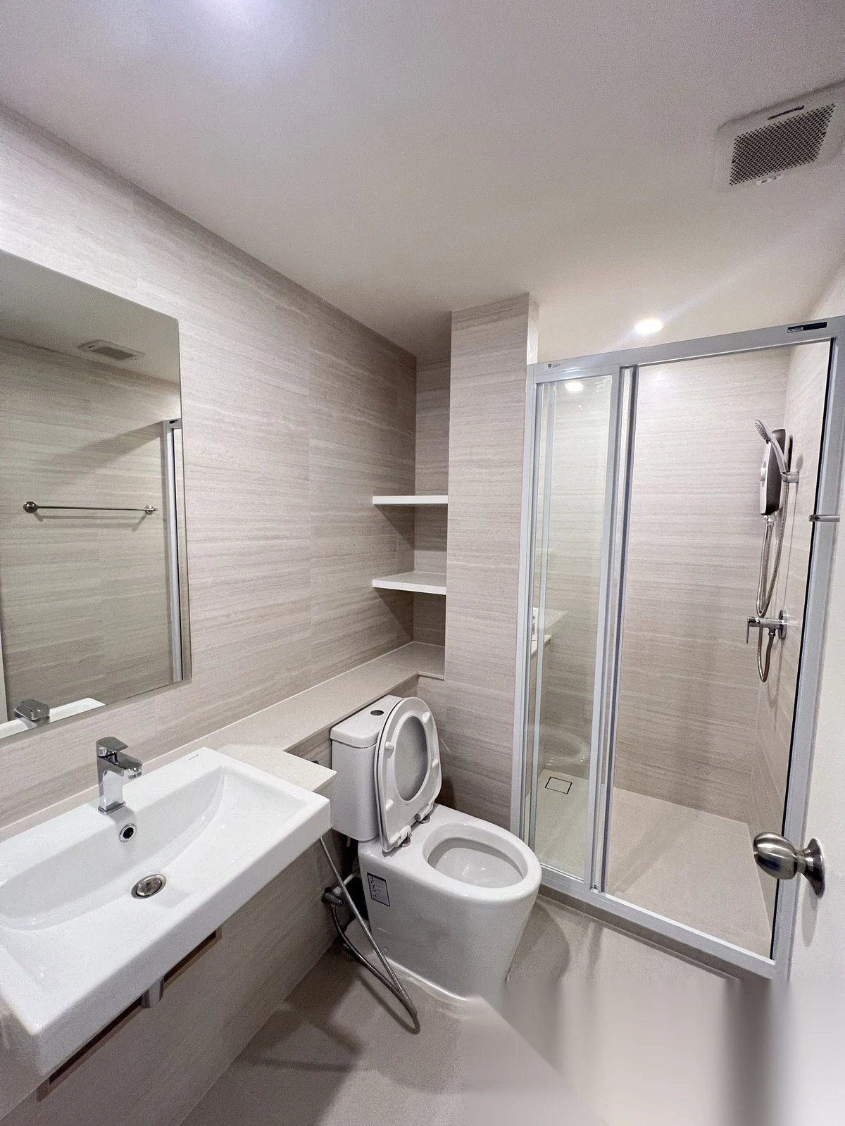 Апартаменты 1BR в ЖК Phyll Phuket by Central Pattana · Вичит · Вид на бассейн — фото 6