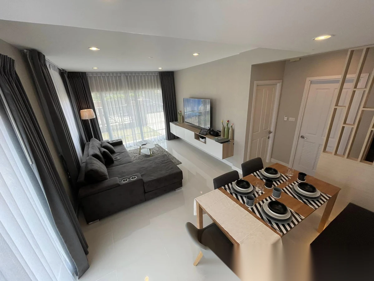 Дом 3BR в комплексе The Plant Thepkrasatti-Thalang · Теп Красаттри · Вид в сад — фото 2