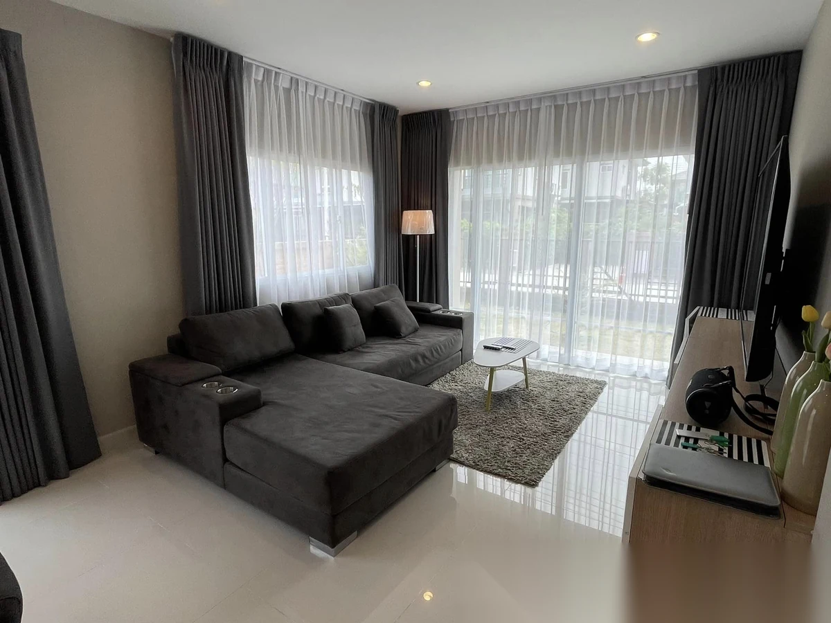 Дом 3BR в комплексе The Plant Thepkrasatti-Thalang · Теп Красаттри · Вид в сад — фото 6