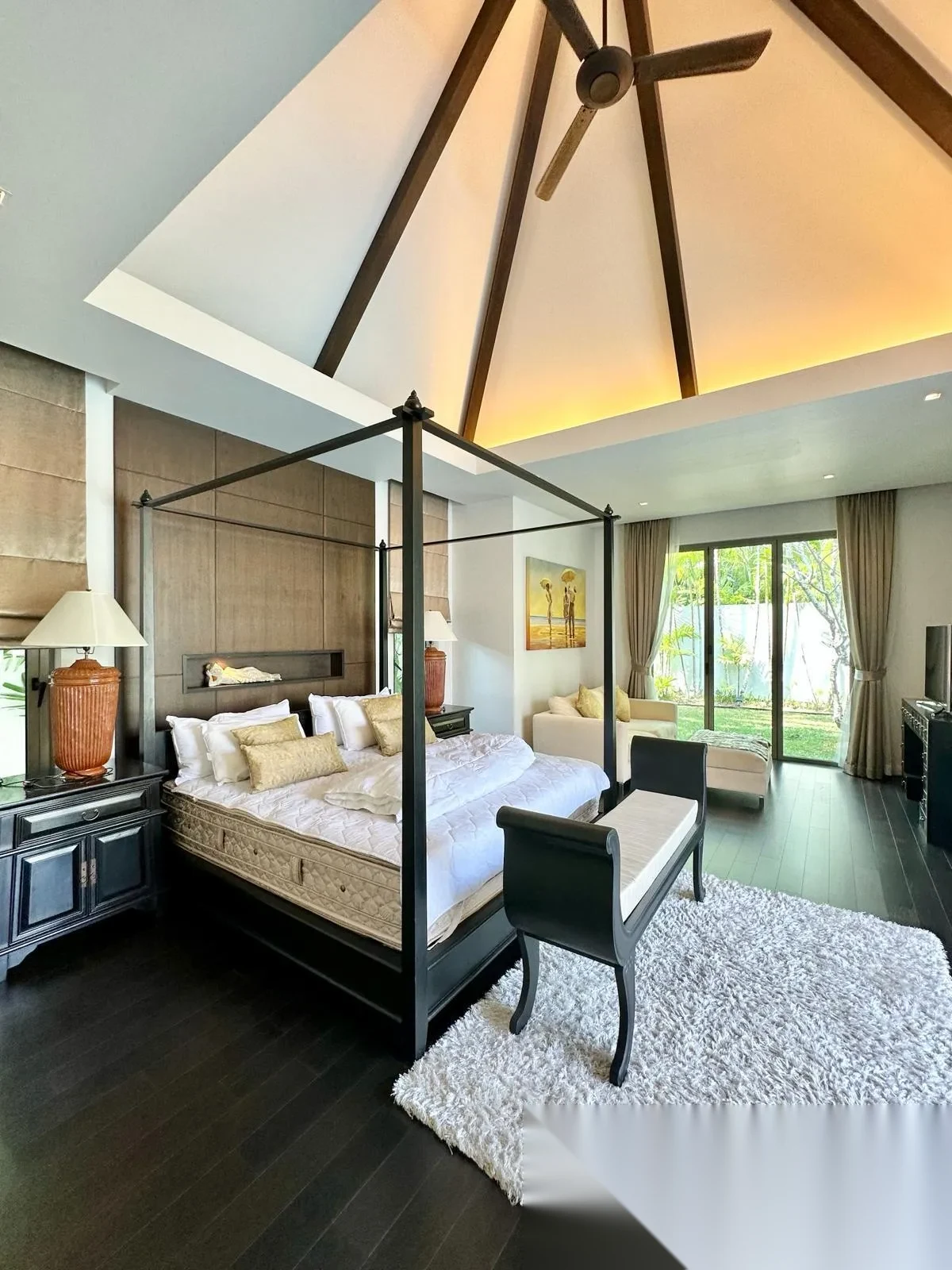 Вилла 4BR в комплексе Anchan Lagoon · Теп Красаттри · Вид на бассейн — фото 8
