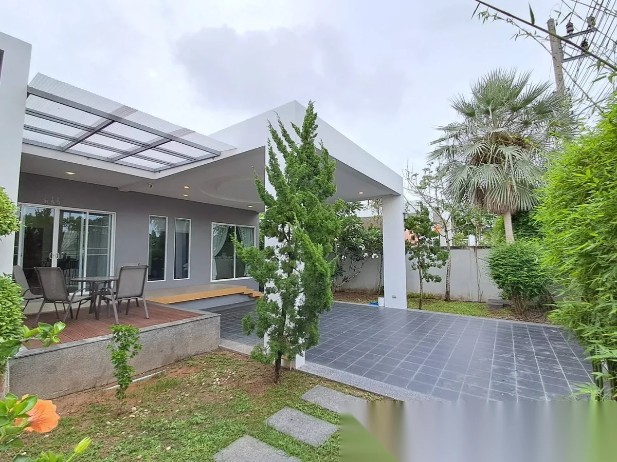 4 Bedroom Villa for rent at Ananda Lake View complex · Thep Krasattri · Pool View — photo 10