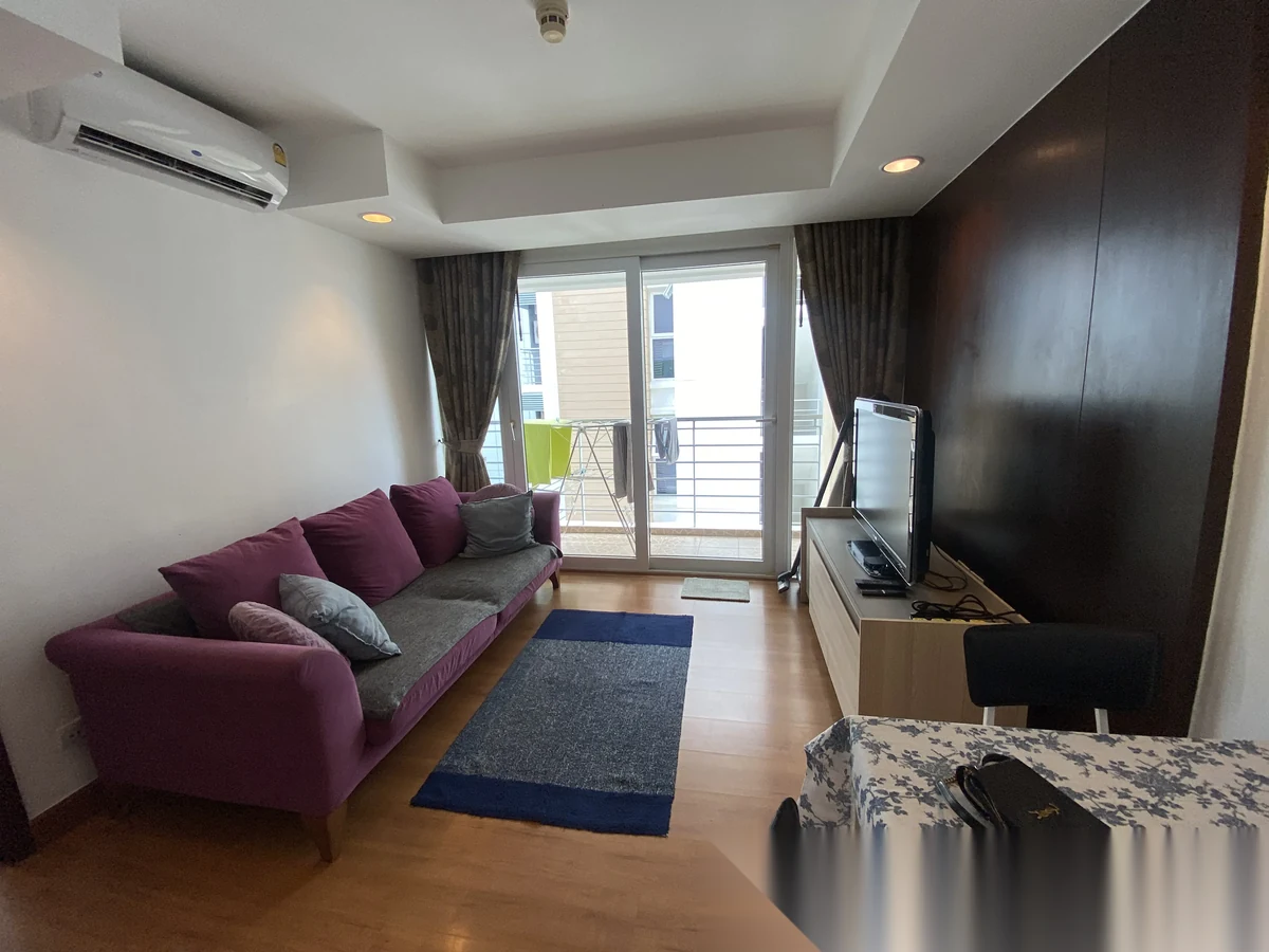 Апартаменты 1BR в ЖК Royal Place · Кату · Вид на бассейн — фото 2