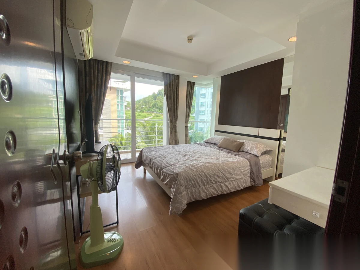Апартаменты 1BR в ЖК Royal Place · Кату · Вид на бассейн — фото 4