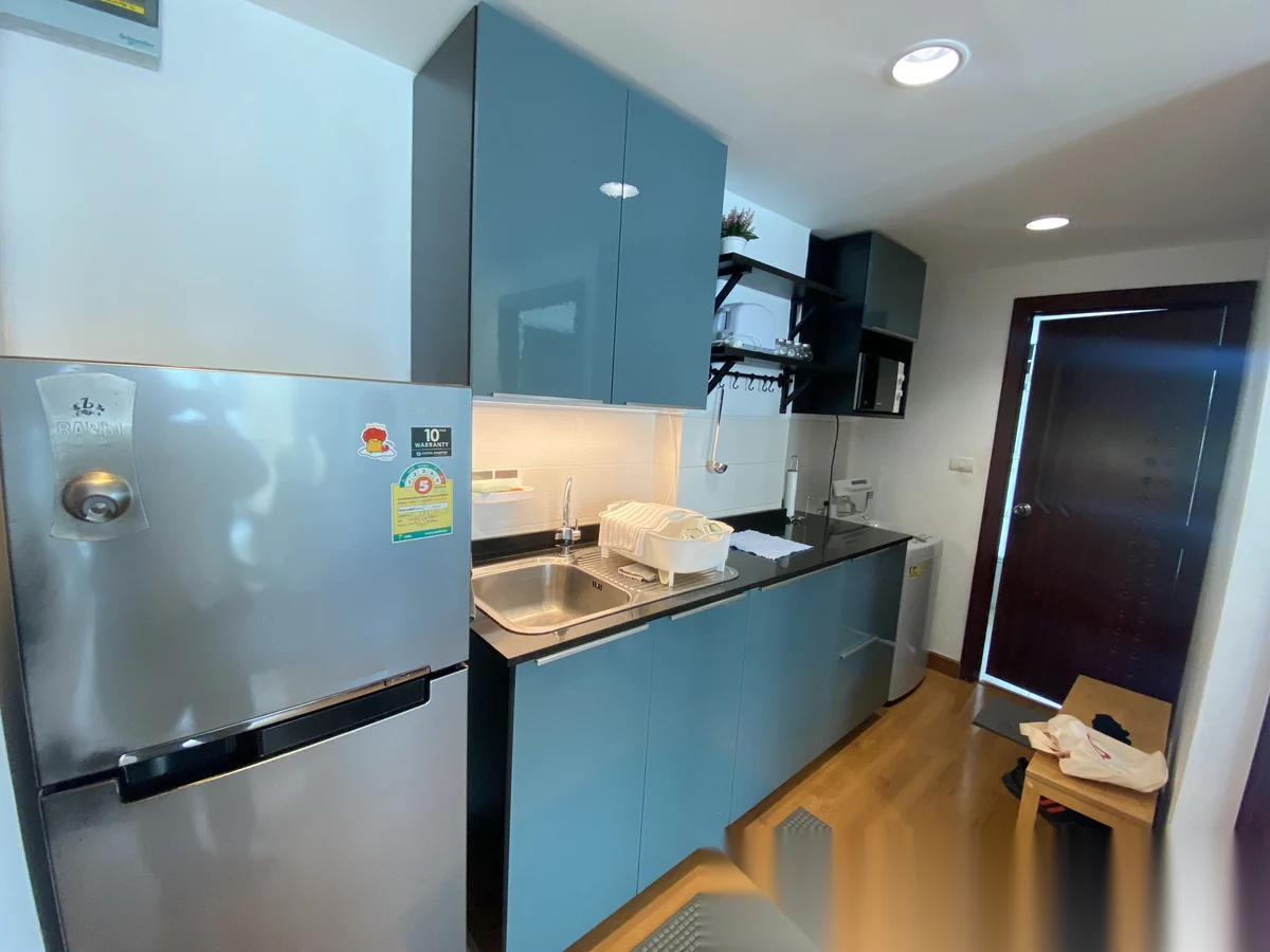 Апартаменты 1BR в ЖК Royal Place · Кату · Вид на бассейн — фото 10