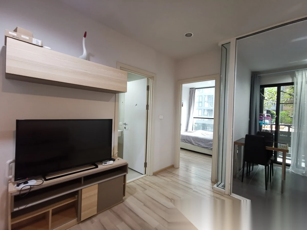 Апартаменты 1BR в ЖК The Base Height · Пхукет-таун · Вид на бассейн — фото 7
