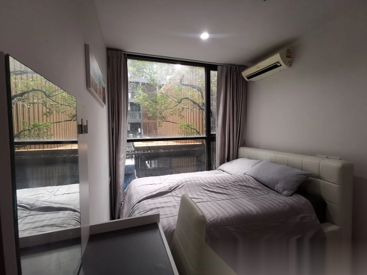 Апартаменты 1BR в ЖК The Base Height · Пхукет-таун · Вид на бассейн — фото 9