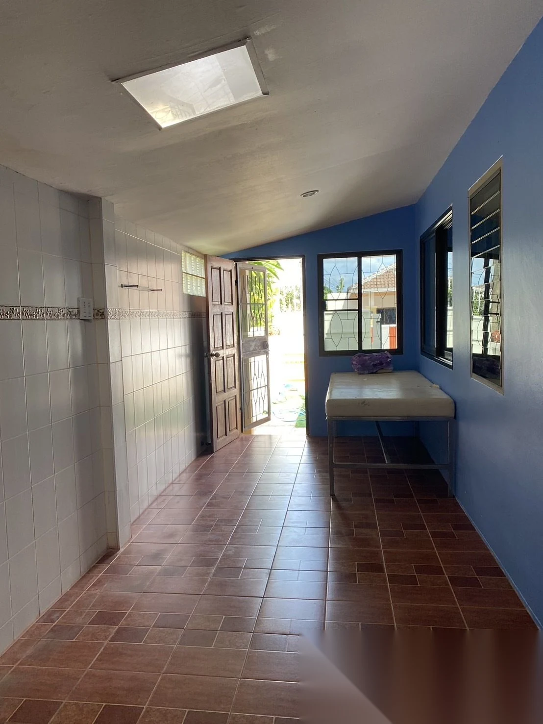 4 Bedroom Villa for rent at Baan Suan Neramit 5 complex · Si Sunthon · Garden View — photo 8