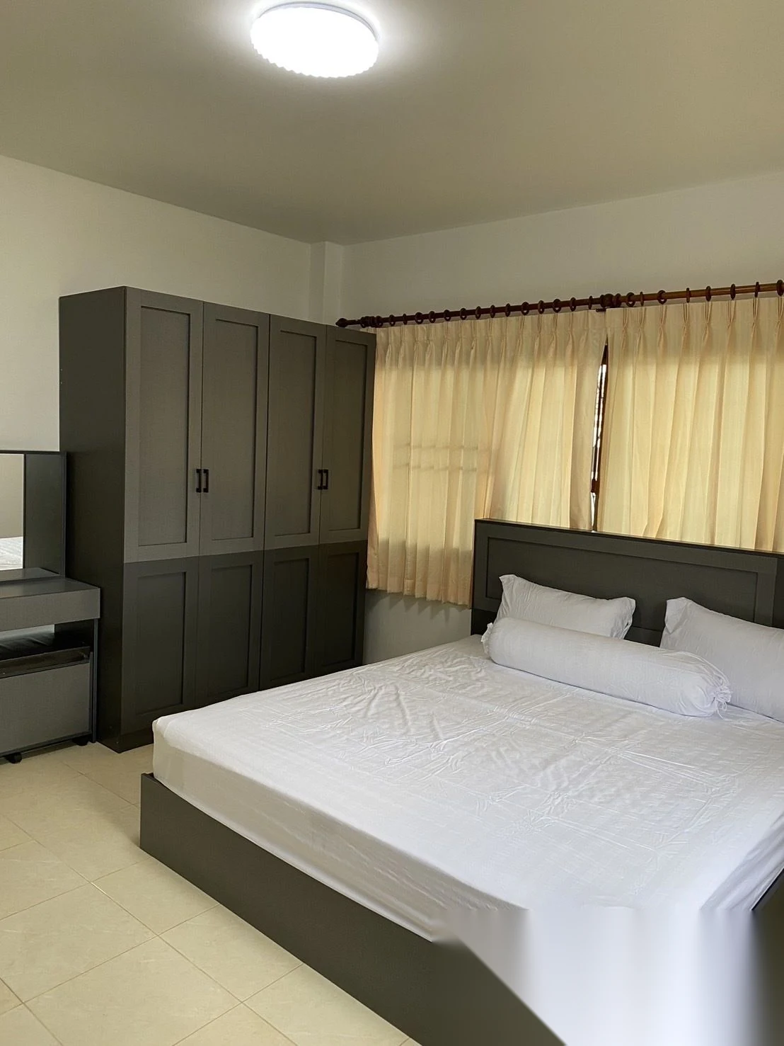 4 Bedroom Villa for rent at Baan Suan Neramit 5 complex · Si Sunthon · Garden View — photo 11