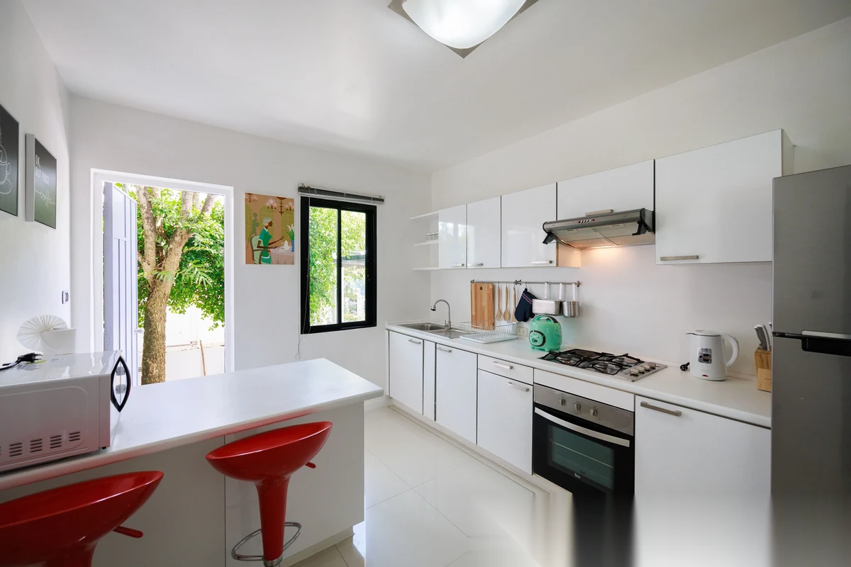 Вилла 4BR в комплексе The Regent Pool Villa · Камала · Вид на бассейн — фото 10