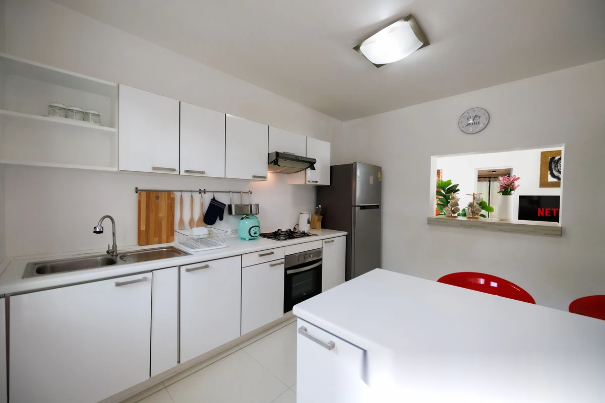 Вилла 4BR в комплексе The Regent Pool Villa · Камала · Вид на бассейн — фото 11