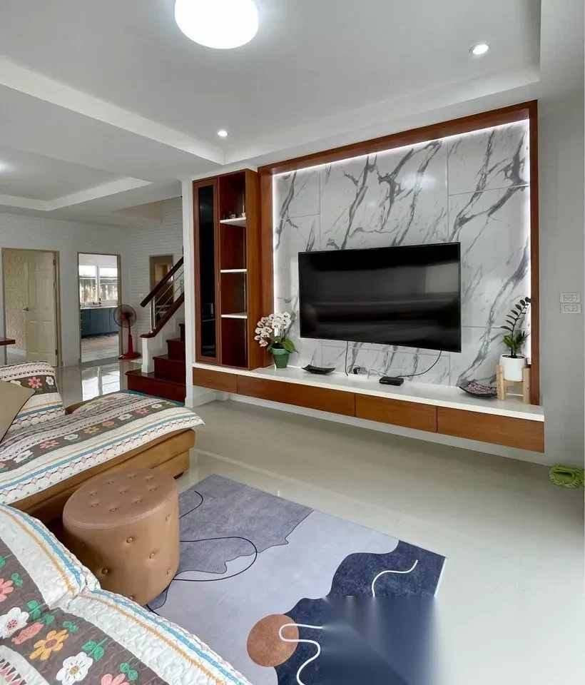 Дом 3BR в комплексе Supalai Essence Phuket · Си Сунтон · Вид в сад — фото 2
