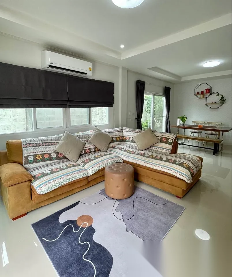 Дом 3BR в комплексе Supalai Essence Phuket · Си Сунтон · Вид в сад — фото 3