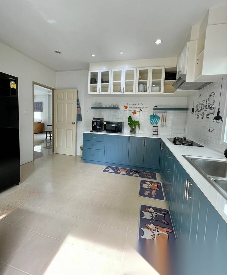 Дом 3BR в комплексе Supalai Essence Phuket · Си Сунтон · Вид в сад — фото 6