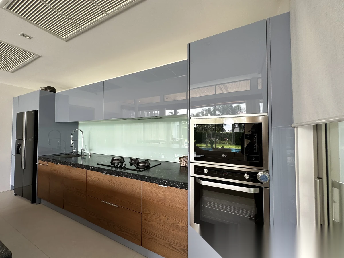 Вилла 4BR в комплексе Botanica The Residence (Phase 4) · Теп Красаттри · Вид на бассейн — фото 9
