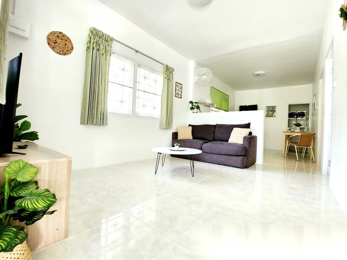 2 Bedroom House for rent · Patong · Garden View — photo 2