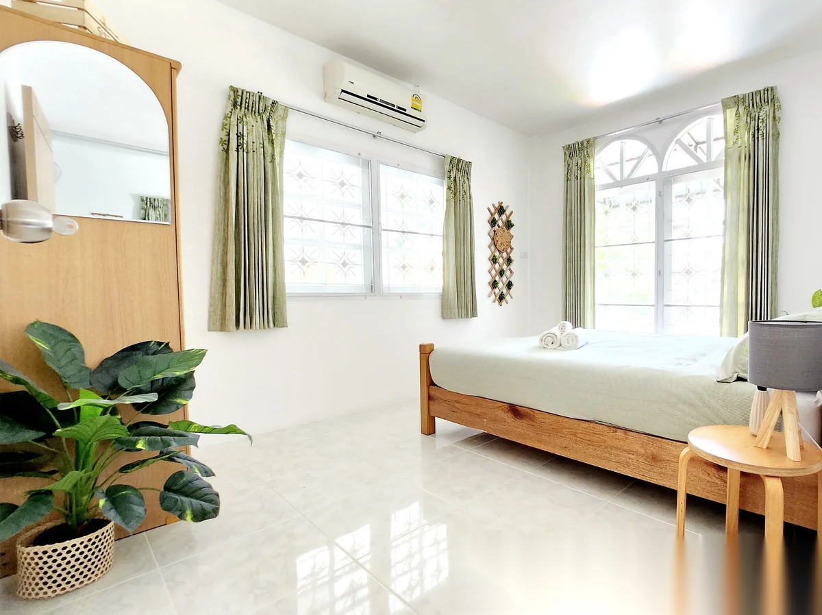 2 Bedroom House for rent · Patong · Garden View — photo 4