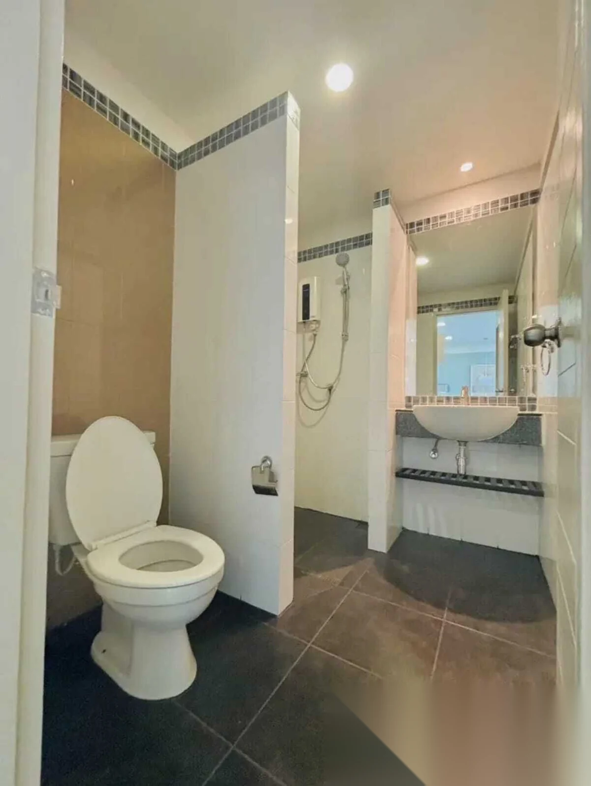 1 Bedroom Apartment for rent at Ratchaporn Place complex · Kathu · Garden View — photo 7