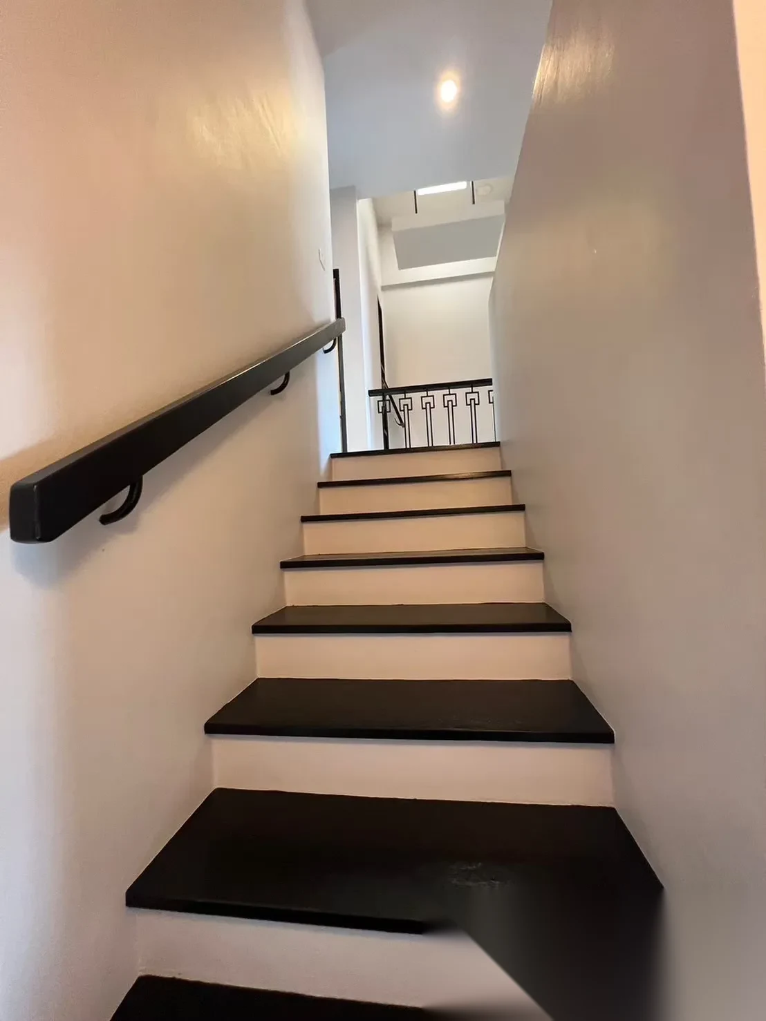 3 Bedroom Townhouse for rent at Sino Village complex · Phuket Town — photo 4