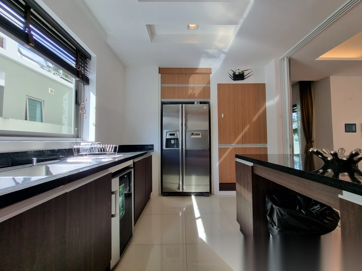 Дом 4BR в комплексе Chalong Miracle Lakeview · Чалонг · Вид на озеро — фото 6