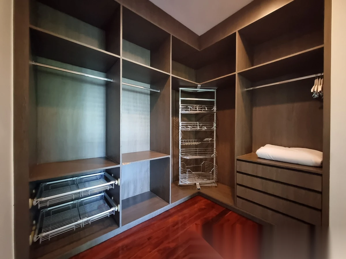 Дом 4BR в комплексе Chalong Miracle Lakeview · Чалонг · Вид на озеро — фото 9