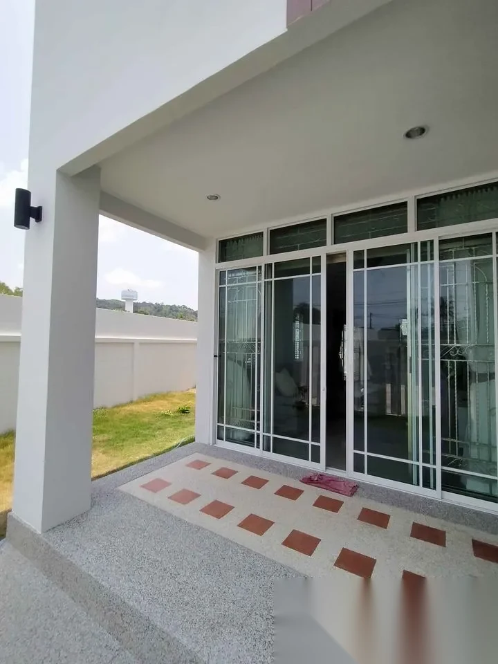 3 Bedroom House for rent at Eakandaburi Village complex · Chalong · Garden View — photo 8