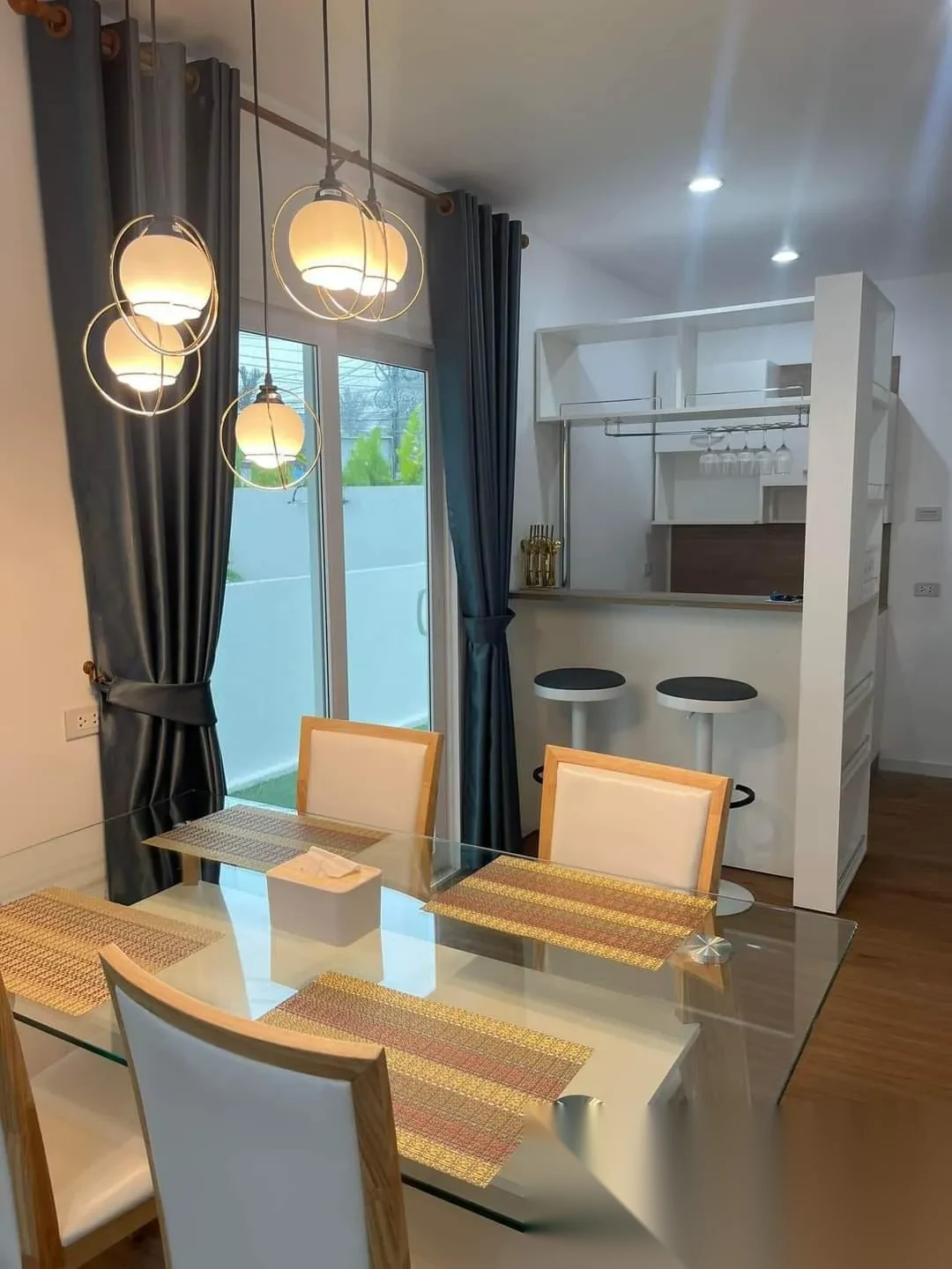 Дом 2BR в комплексе Smileville X2 Bang Jo · Си Сунтон · Вид в сад — фото 3