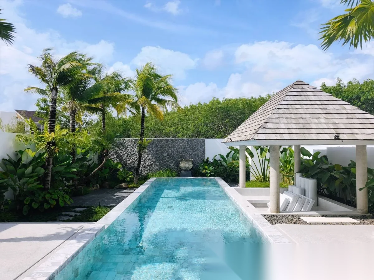 4 Bedroom Villa for sale · Pool View — photo 12