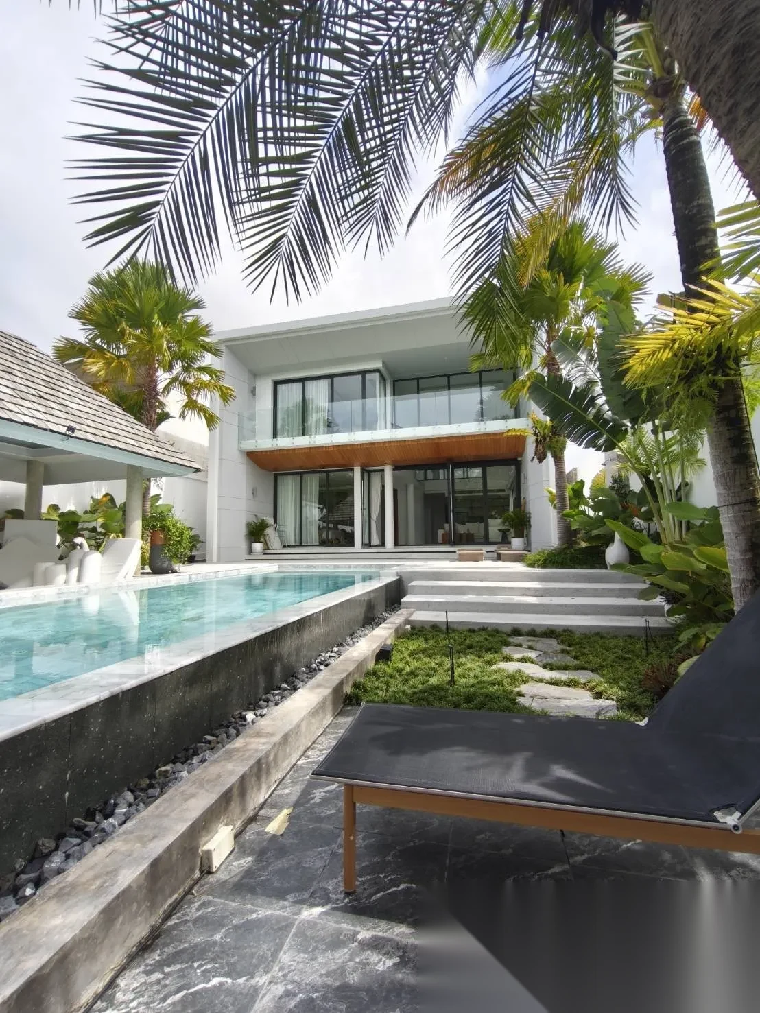 4 Bedroom Villa for sale · Pool View — photo 16