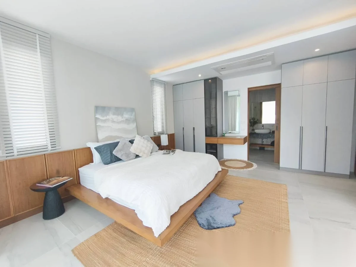 4 Bedroom Villa for sale · Pool View — photo 28