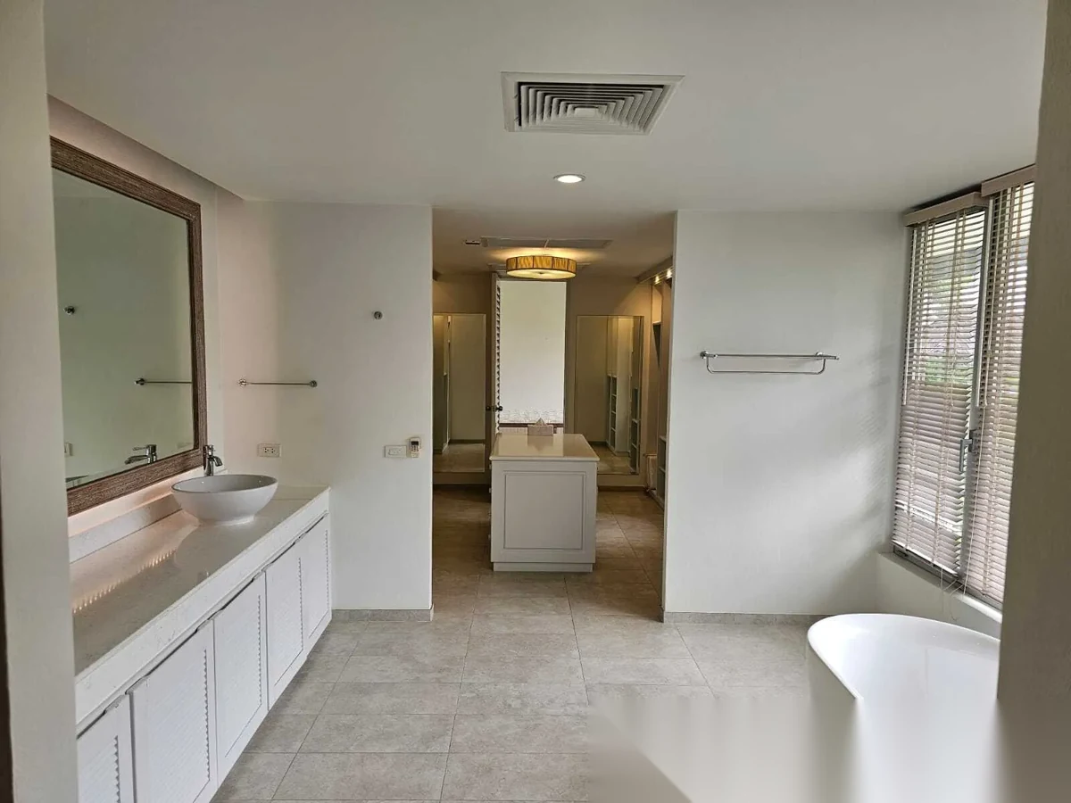5 Bedroom Villa for rent at Layan Estate complex · Choeng Thale · Pool View — photo 12